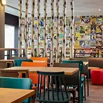 Hotelf1 Paris Porte De Chatillon