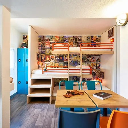 Hotel Hotelf1 Porte De Chatillon Parigi