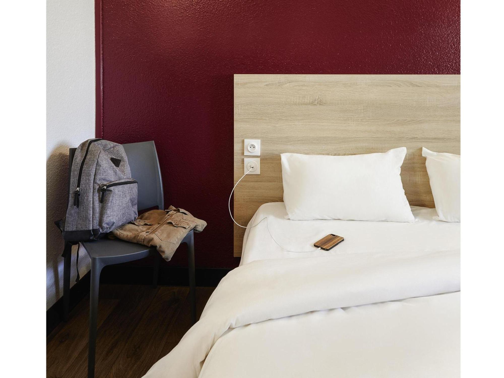 Hotelf1 Porte De Chatillon