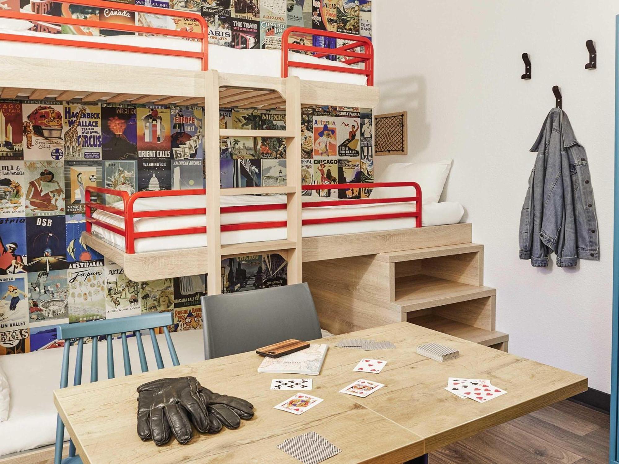 Hotelf1 Porte De Chatillon Parigi