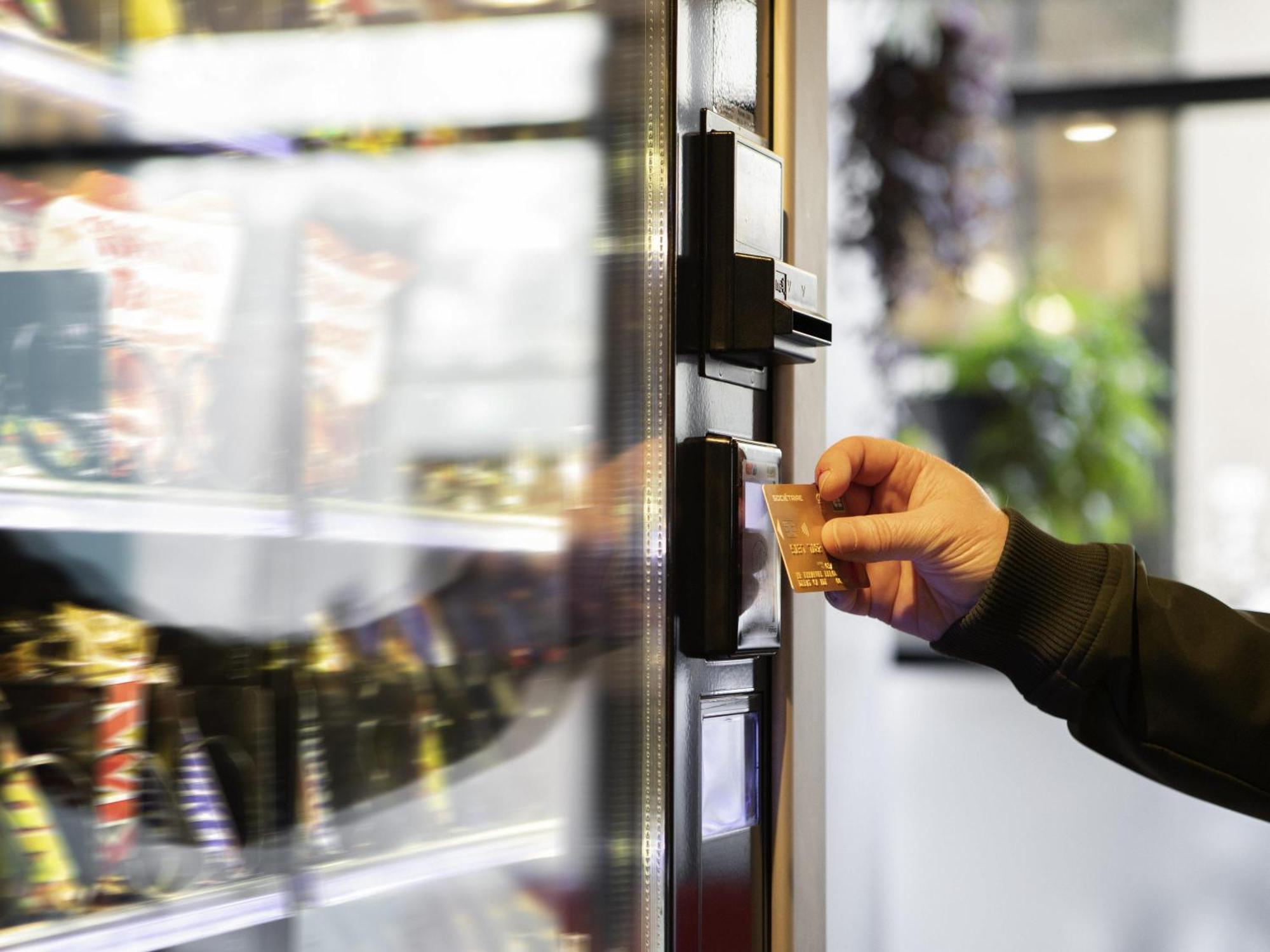 Hotelf1 Porte De Chatillon * Parigi