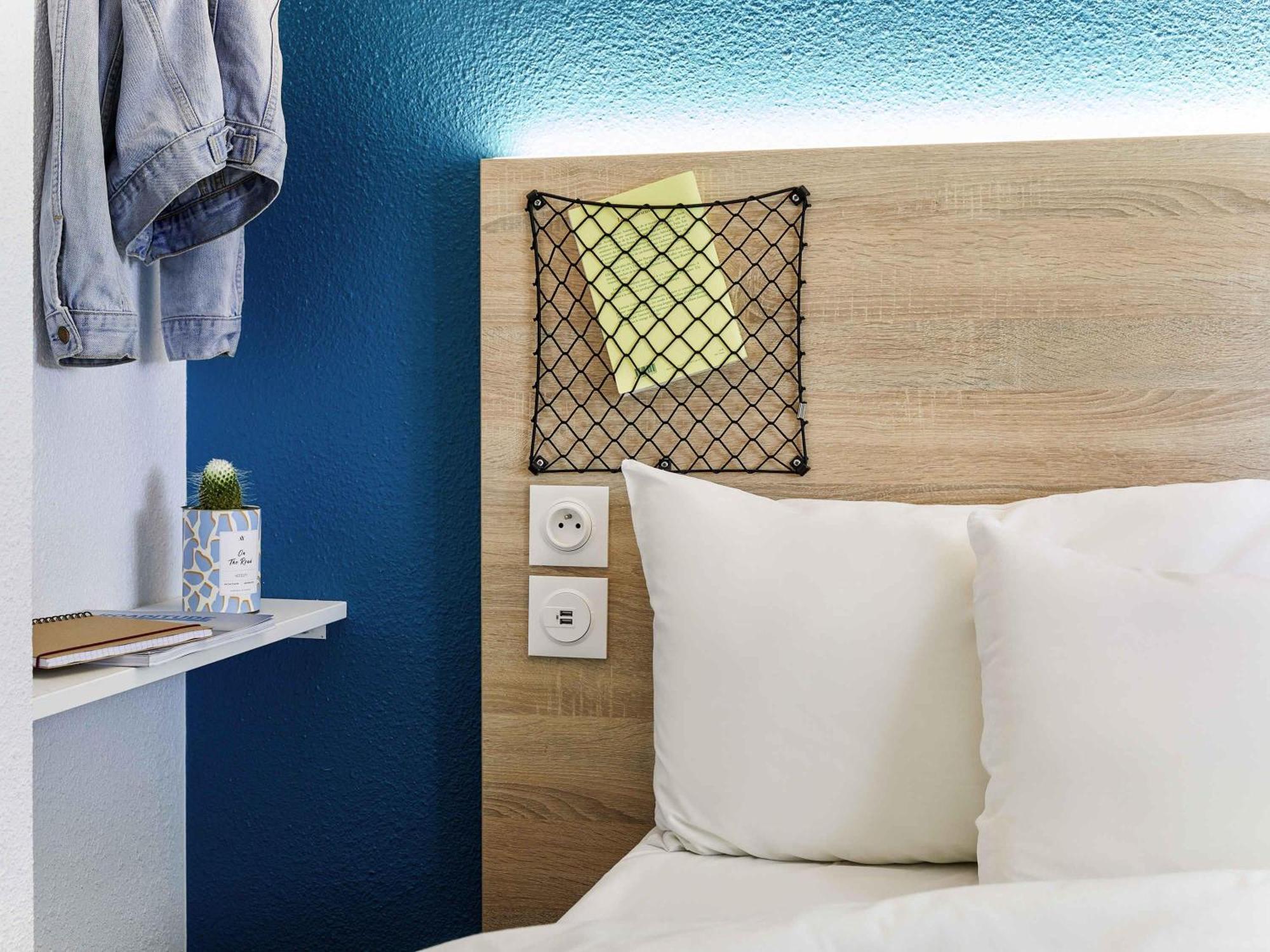 Hotelf1 Porte De Chatillon Parigi