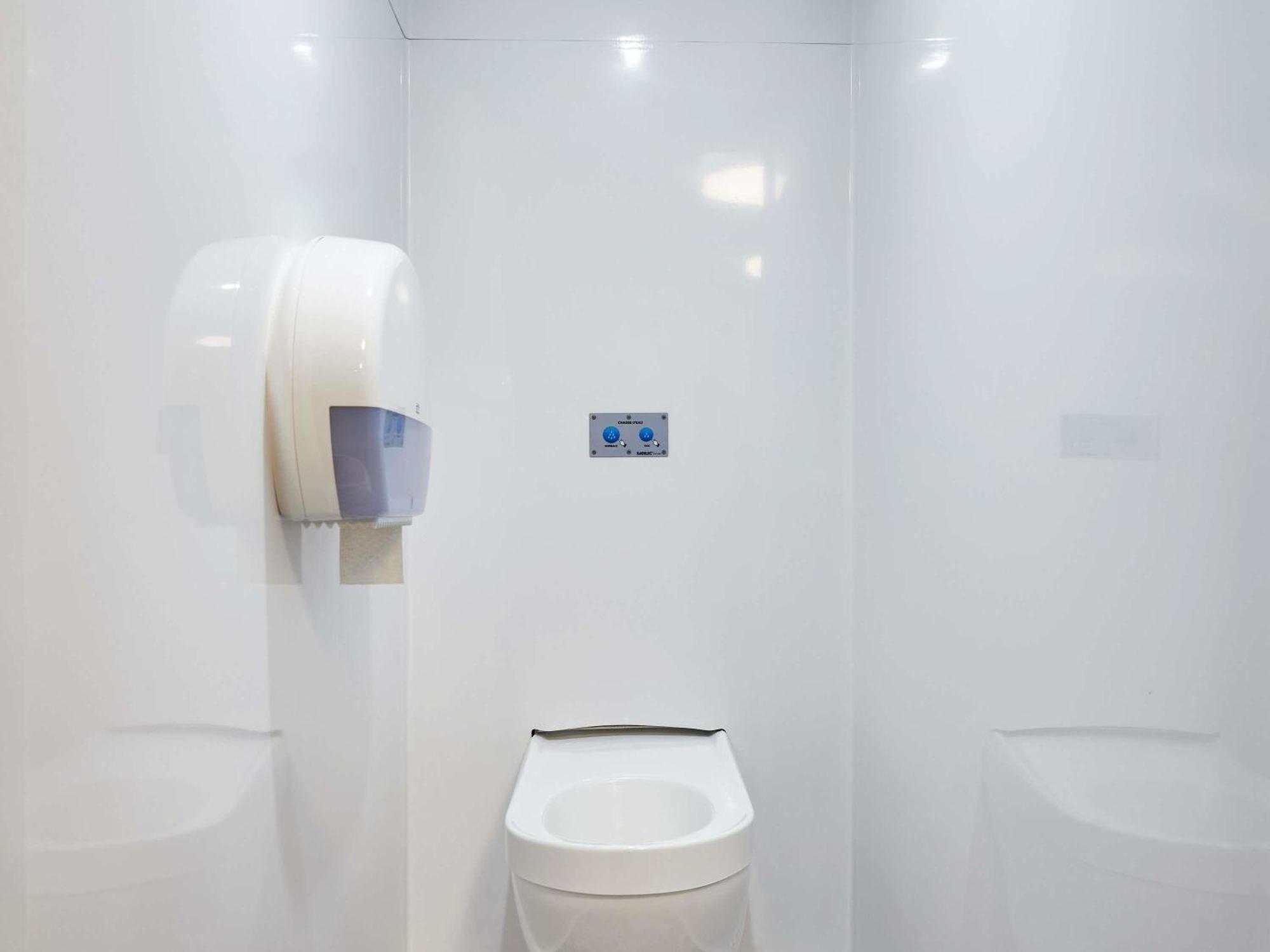 Hotelf1 Porte De Chatillon Hotel