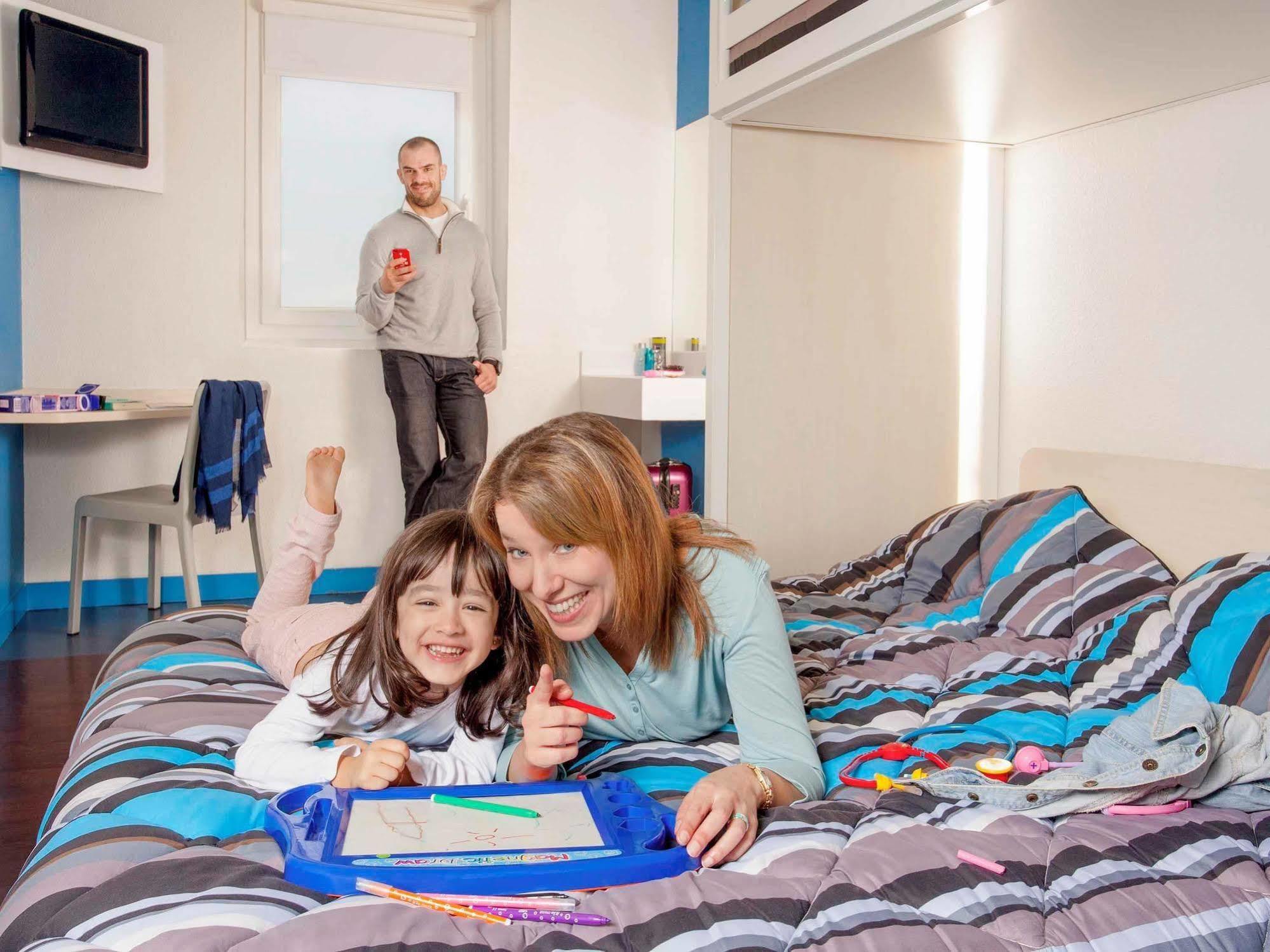 Hotelf1 Porte De Chatillon Hotel