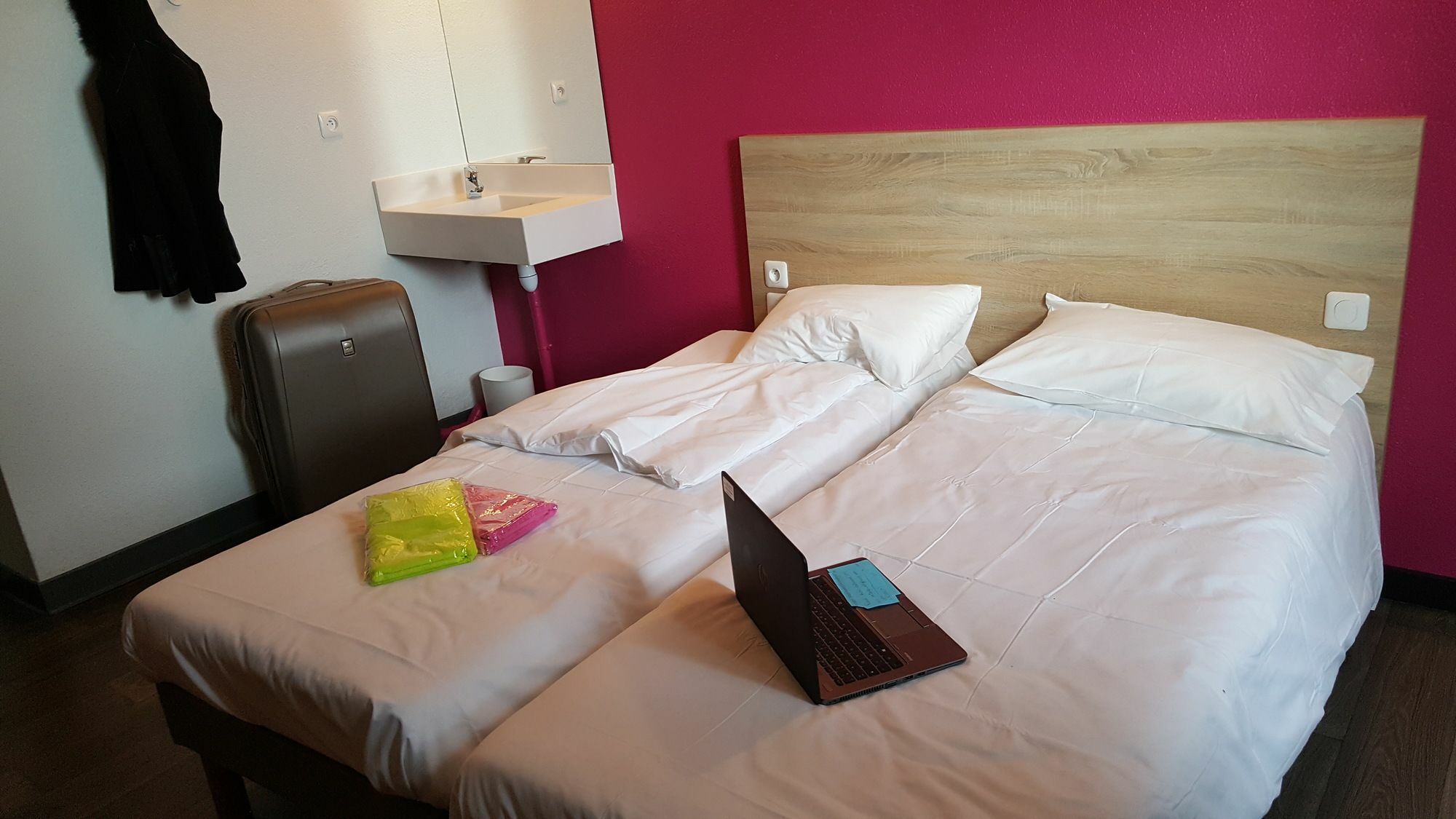 Hotelf1 Porte De Chatillon