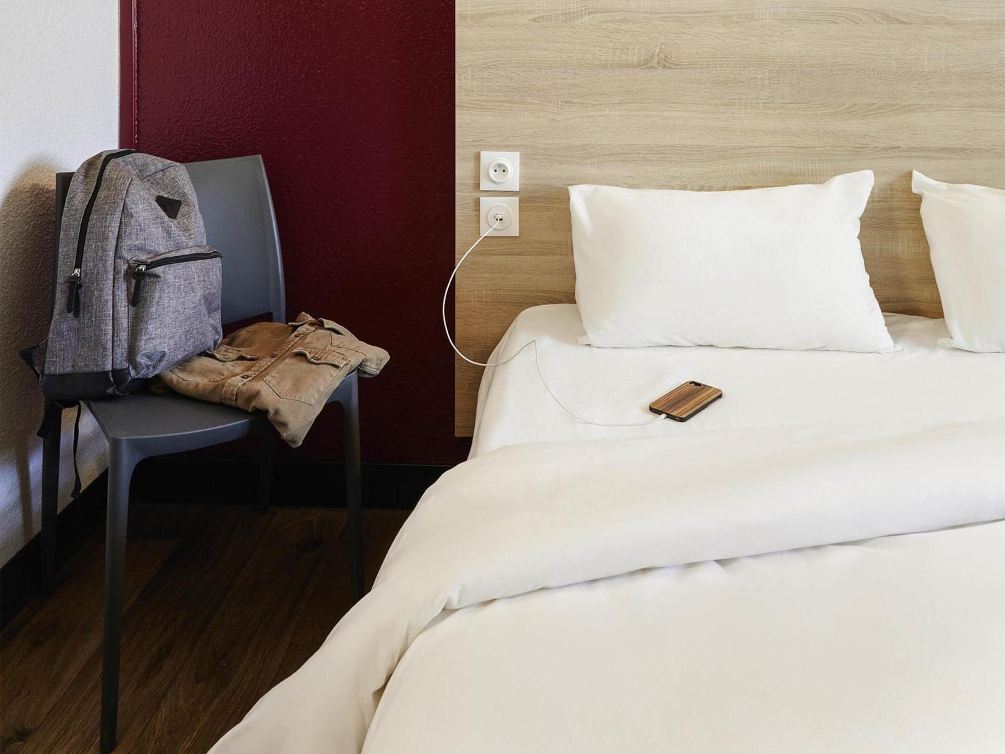 Hotelf1 Porte De Chatillon Hotel Paris