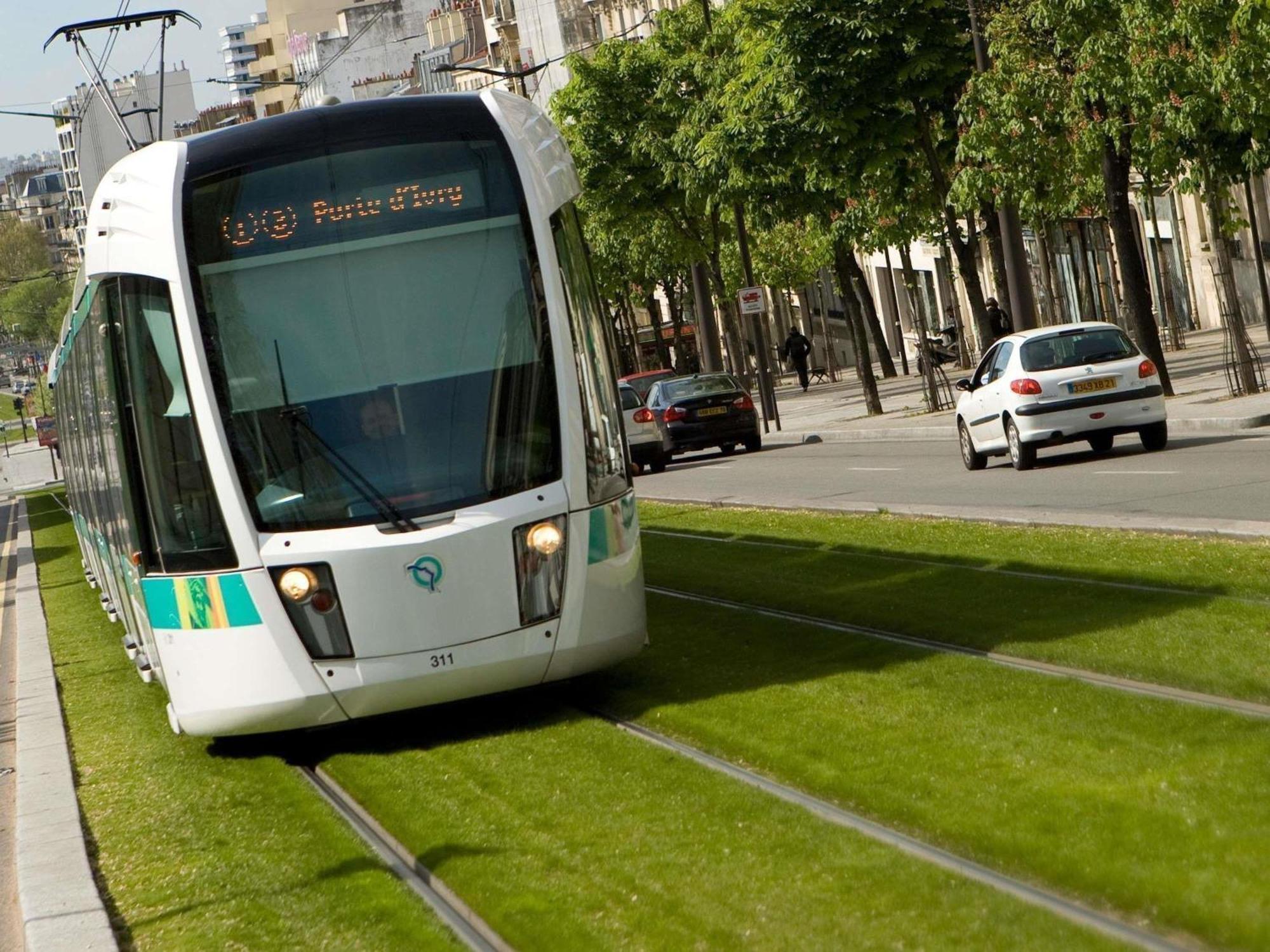 Hotelf1 Porte De Chatillon Paris