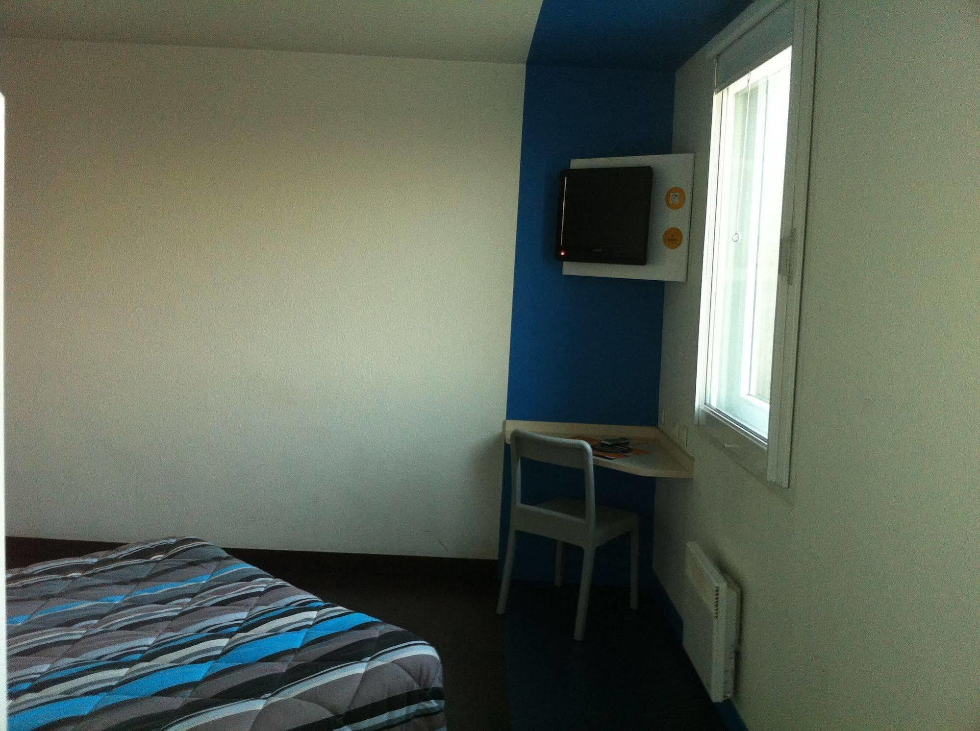 Hotelf1 Porte De Chatillon Paris