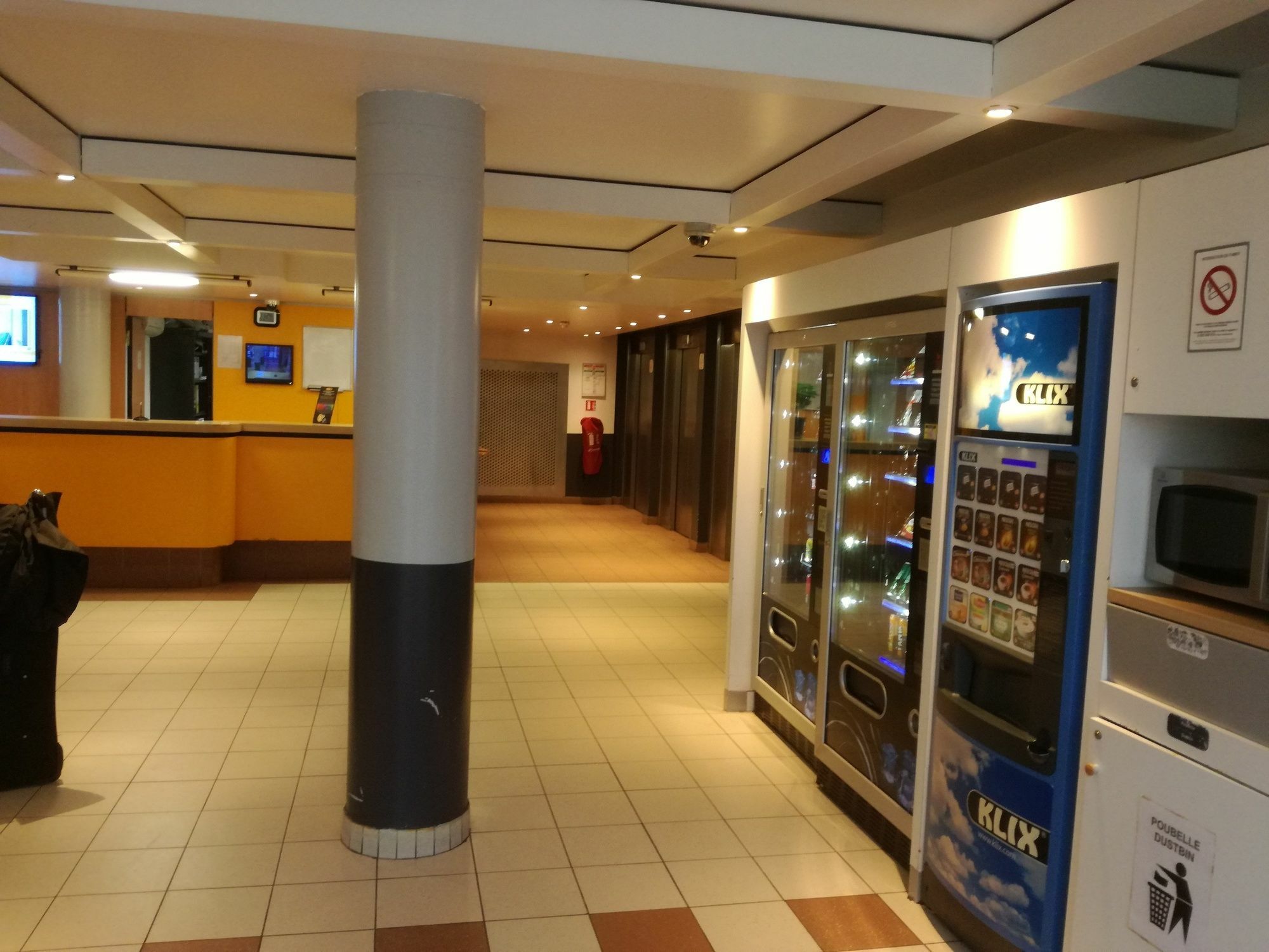 Hotelf1 Porte De Chatillon Hotel