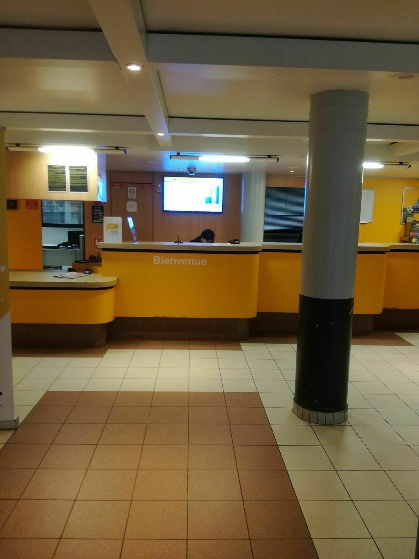 Hotelf1 Porte De Chatillon Paris